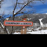 CHAMPAGNY ENTREE STATION NEIGE